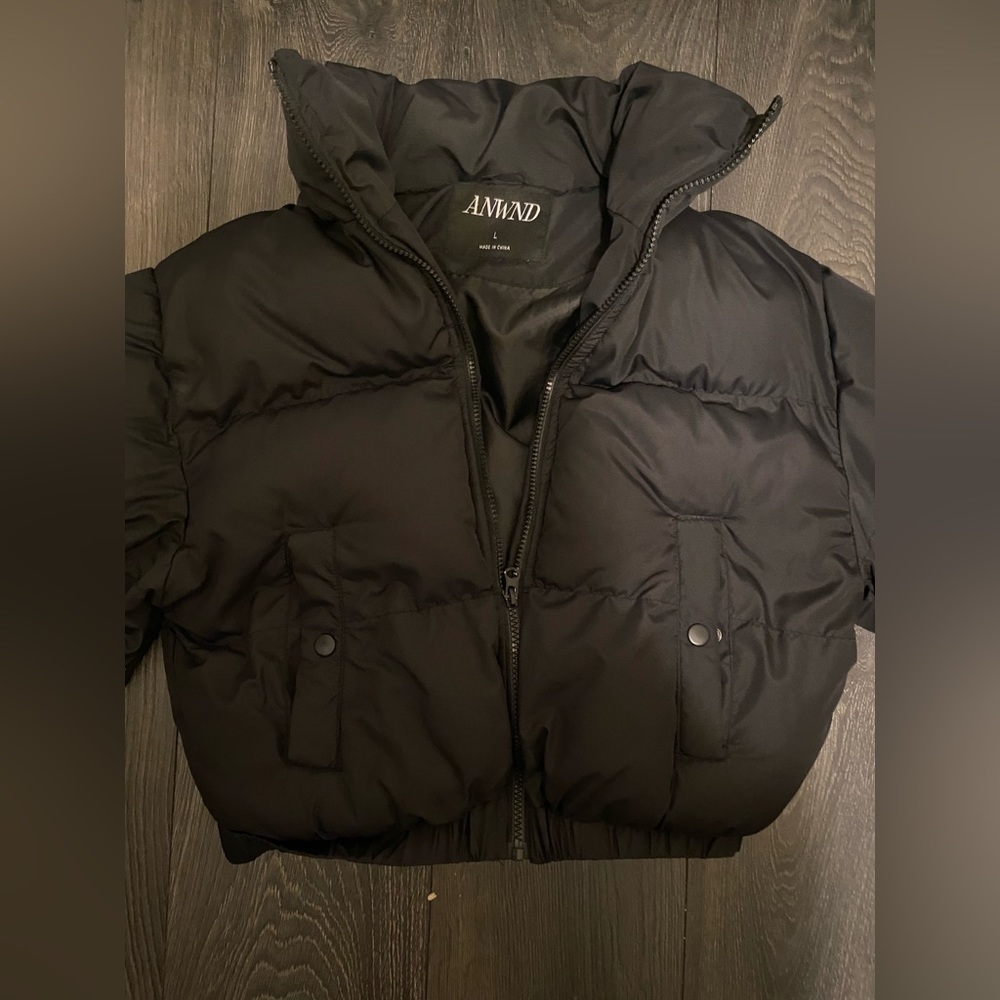 ANWND Fashion Nova Black Cropped Puffer Drop Shoulder Front Zip Jacket Size L